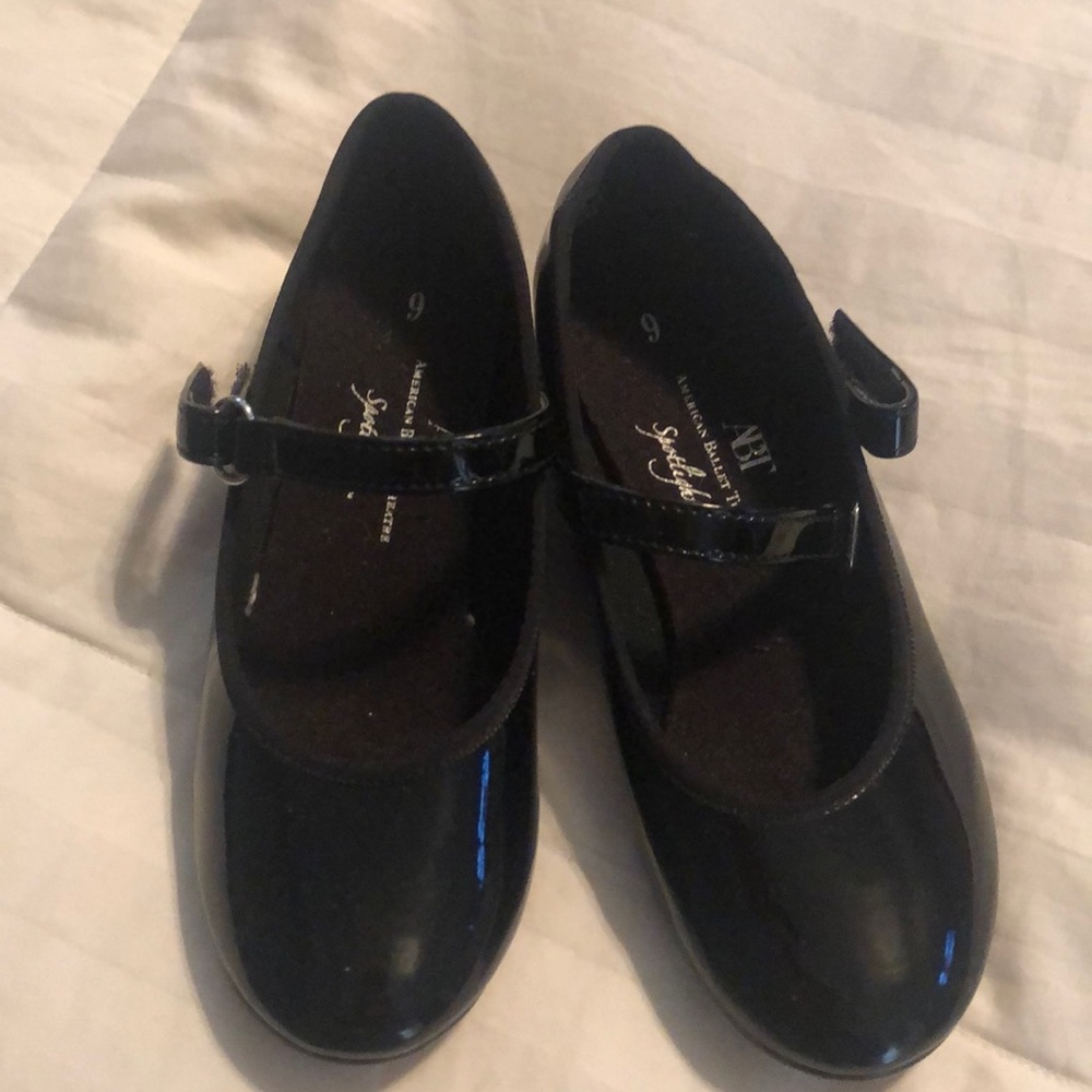 Toddler tap shoes